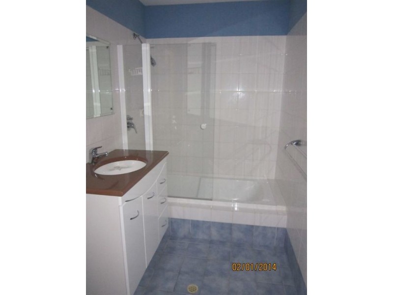 5 Esplanade, Victor Harbor SA 5211