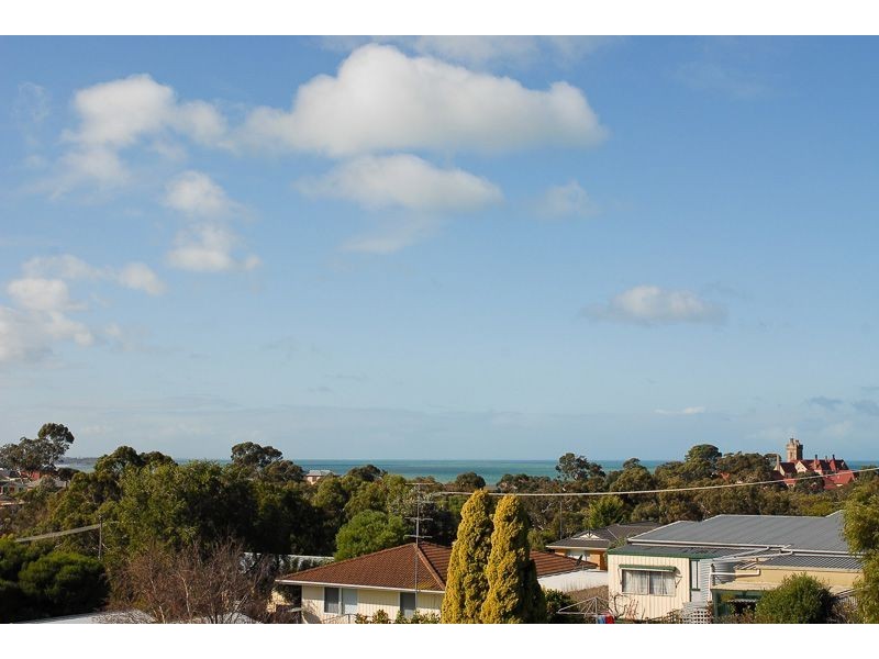 6 Tudor Avenue, Victor Harbor SA 5211