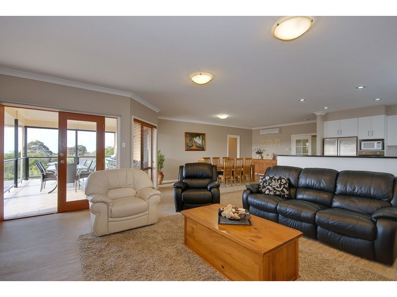 6 Tudor Avenue, Victor Harbor SA 5211