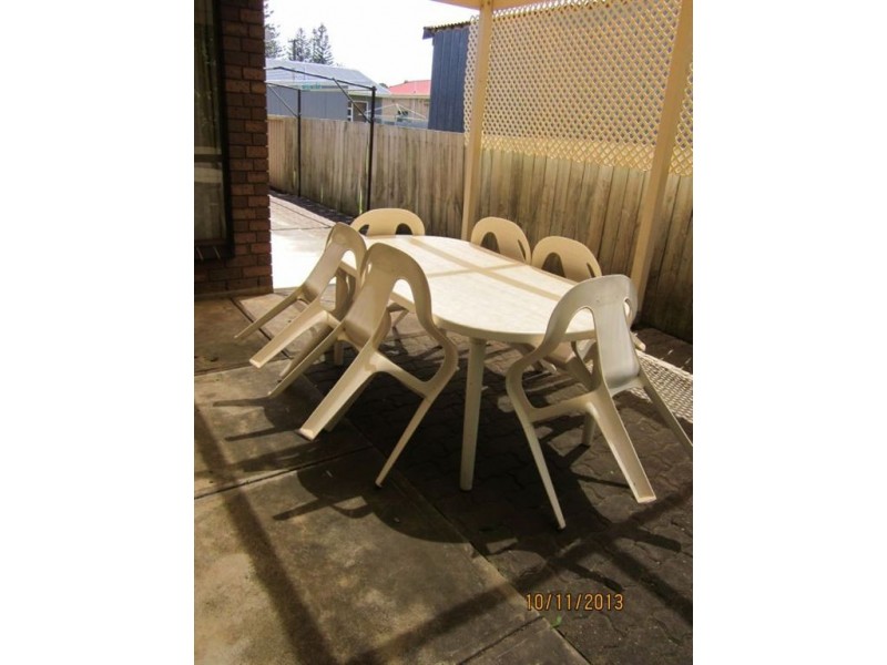 2/42 Newland Street, Victor Harbor SA 5211