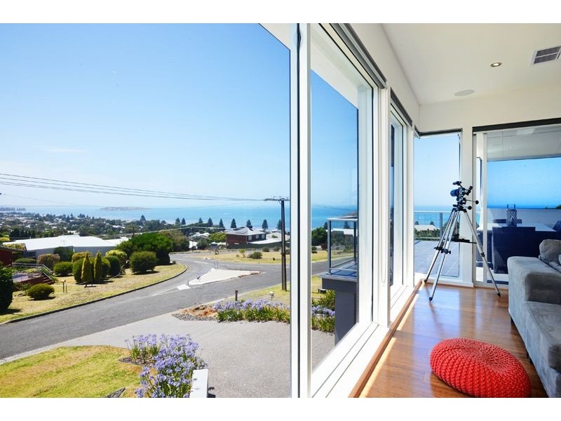 11 Wright Terrace, Encounter Bay SA 5211