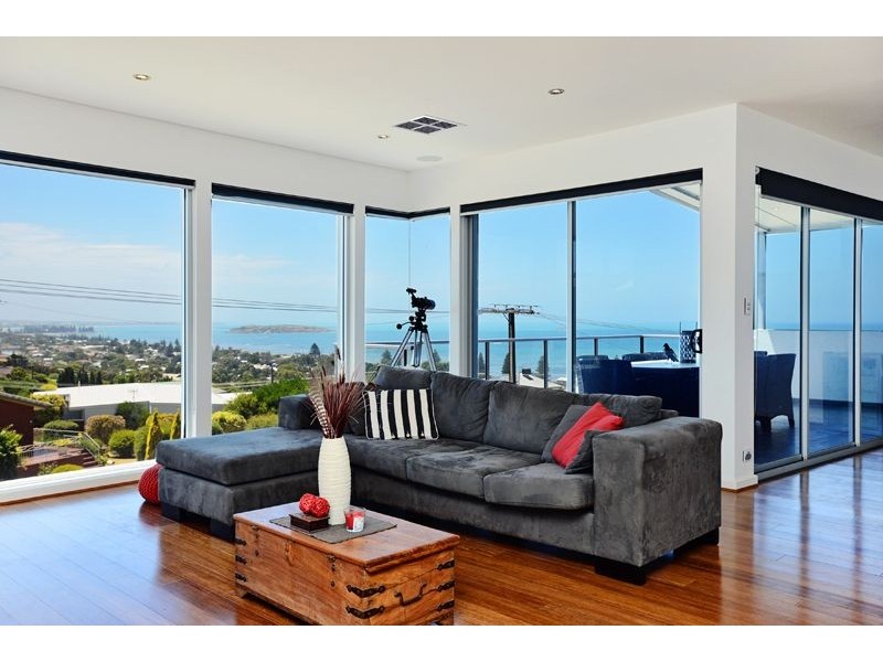 11 Wright Terrace, Encounter Bay SA 5211
