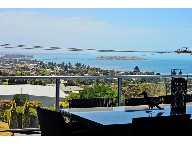 11 Wright Terrace, Encounter Bay SA 5211