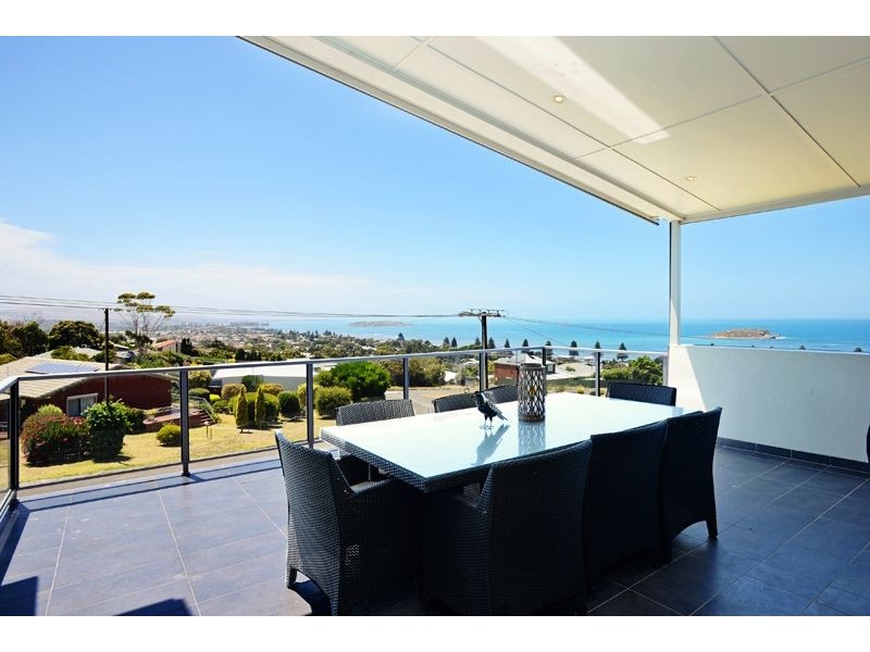 11 Wright Terrace, Encounter Bay SA 5211