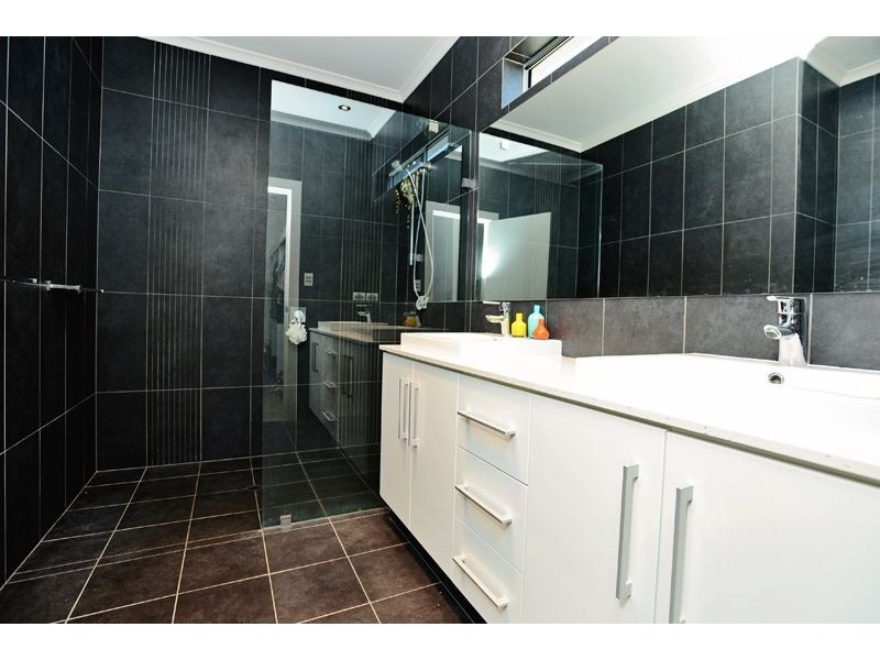 11 Wright Terrace, Encounter Bay SA 5211
