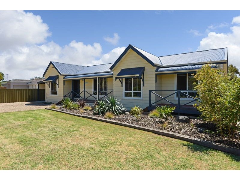18 Channon Street, Port Elliot SA 5212