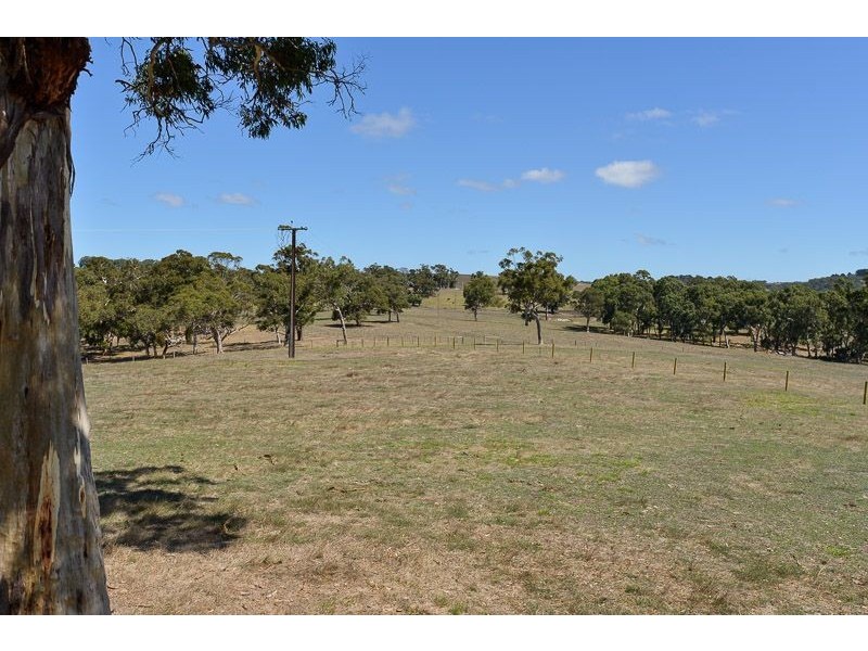 300 & 301 Parsons Road, Inman Valley SA 5211