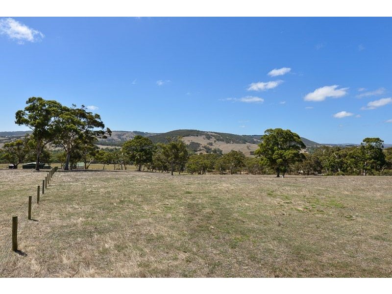 300 & 301 Parsons Road, Inman Valley SA 5211