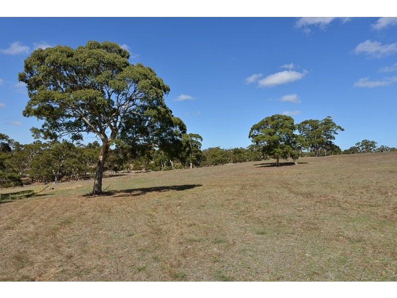 300 & 301 Parsons Road, Inman Valley SA 5211