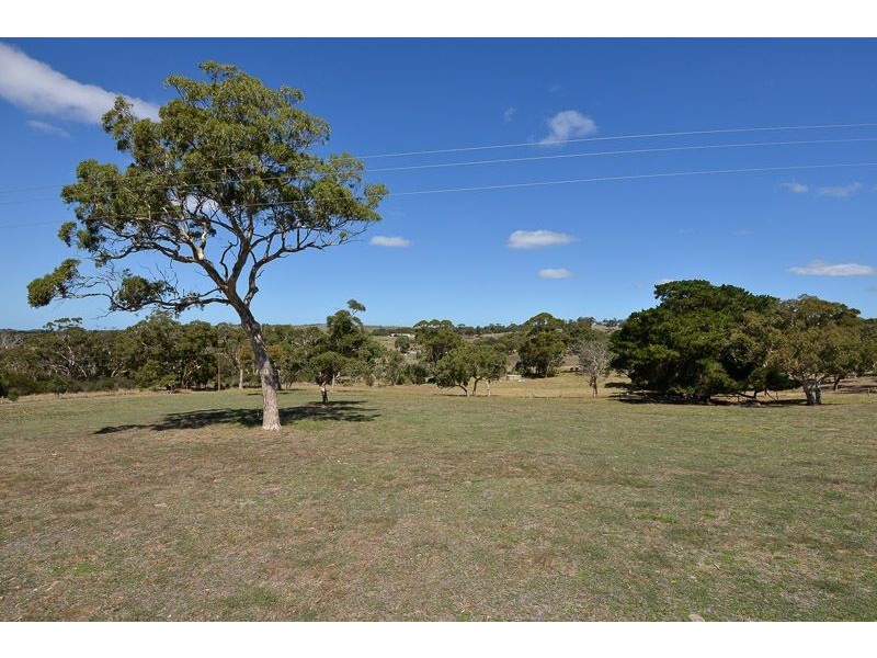 300 & 301 Parsons Road, Inman Valley SA 5211