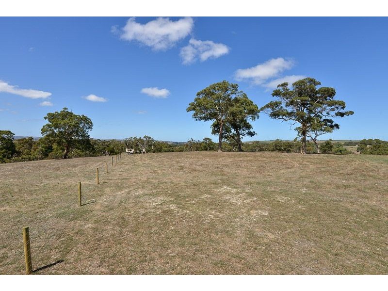 300 & 301 Parsons Road, Inman Valley SA 5211