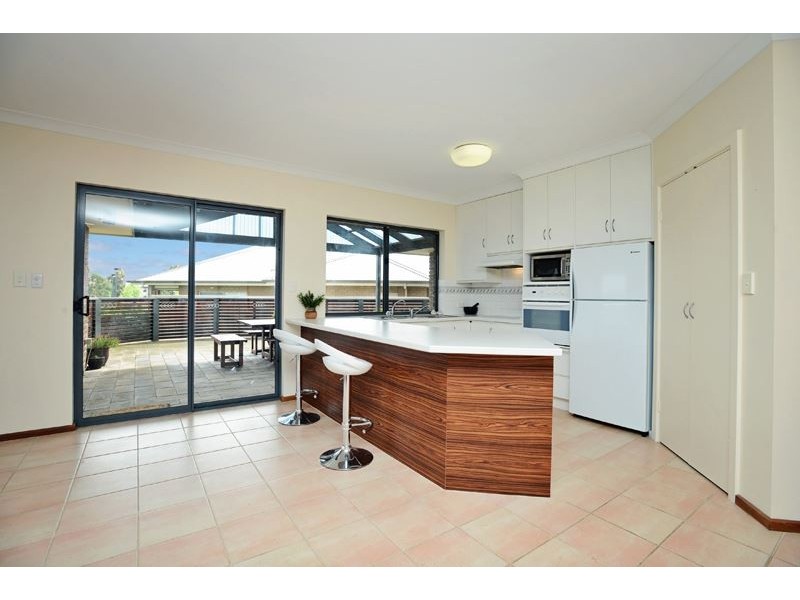 7 Emma Court, Mccracken SA 5211