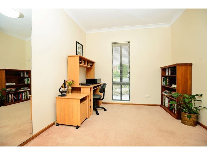 7 Emma Court, Mccracken SA 5211
