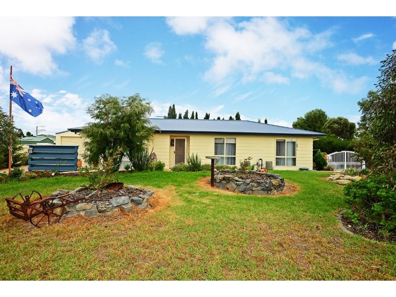 1 Saratoga Drive, Goolwa North SA 5214