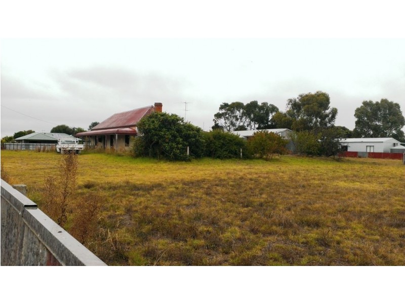 7-9 Maroo Street, Milang SA 5256