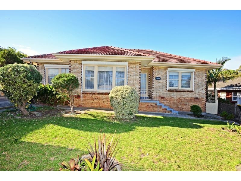 44 Seaview Road, Victor Harbor SA 5211