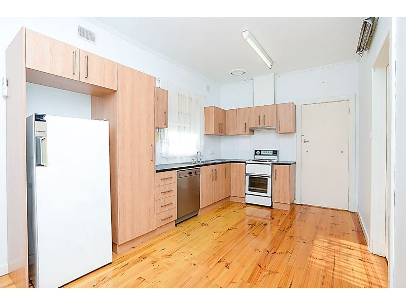 44 Seaview Road, Victor Harbor SA 5211