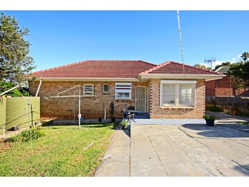 44 Seaview Road, Victor Harbor SA 5211