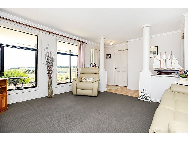 194 Excelsior Parade, Hindmarsh Island SA 5214