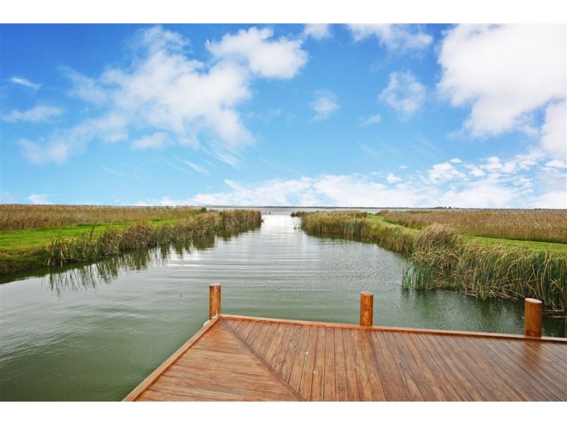 575 Randell Road, Hindmarsh Island SA 5214