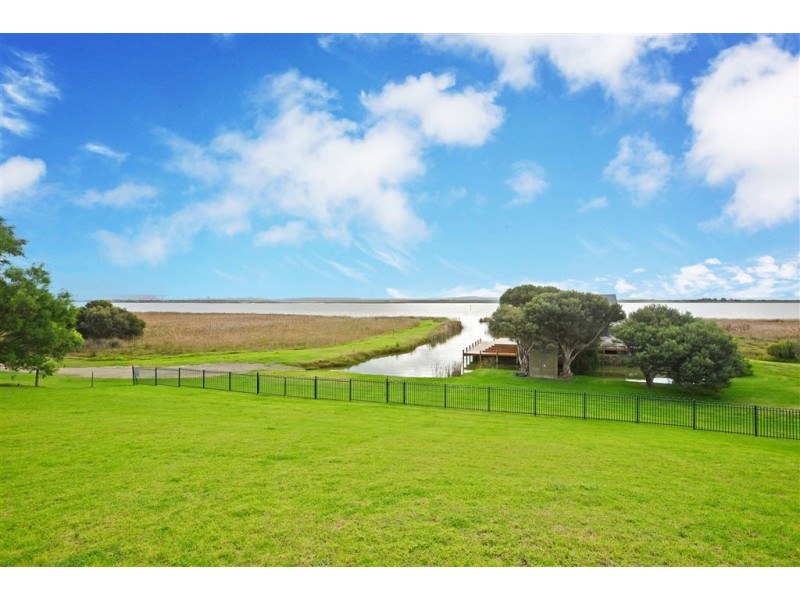 575 Randell Road, Hindmarsh Island SA 5214