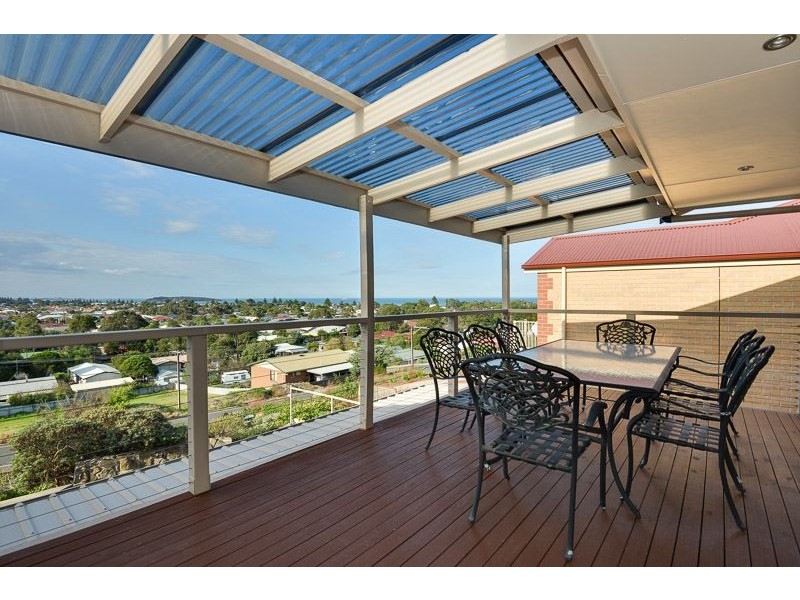 15 Laurie Avenue, Encounter Bay SA 5211