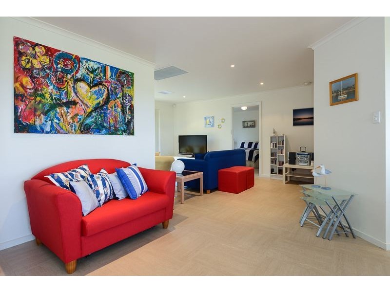 15 Laurie Avenue, Encounter Bay SA 5211