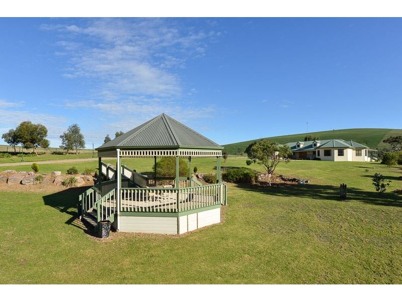 49 Swains Crossing Road, Victor Harbor SA 5211