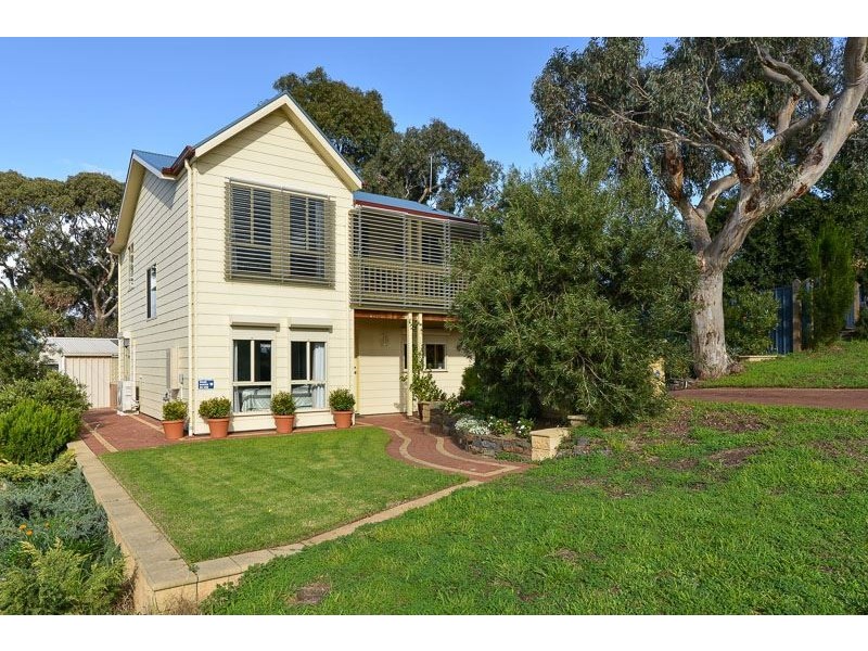 10 Hillview Road, Victor Harbor SA 5211