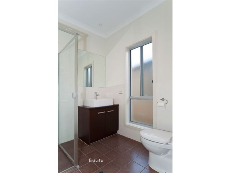 9 Blanche Parade, Hindmarsh Island SA 5214