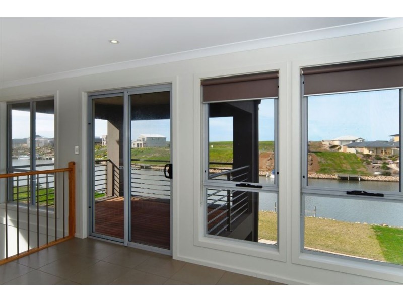 9 Blanche Parade, Hindmarsh Island SA 5214