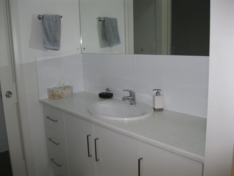 11 Blanche Parade, Hindmarsh Island SA 5214