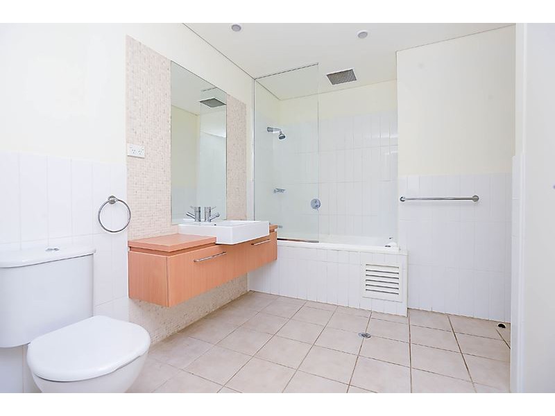 212/162 Hindmarsh Road, Victor Harbor SA 5211