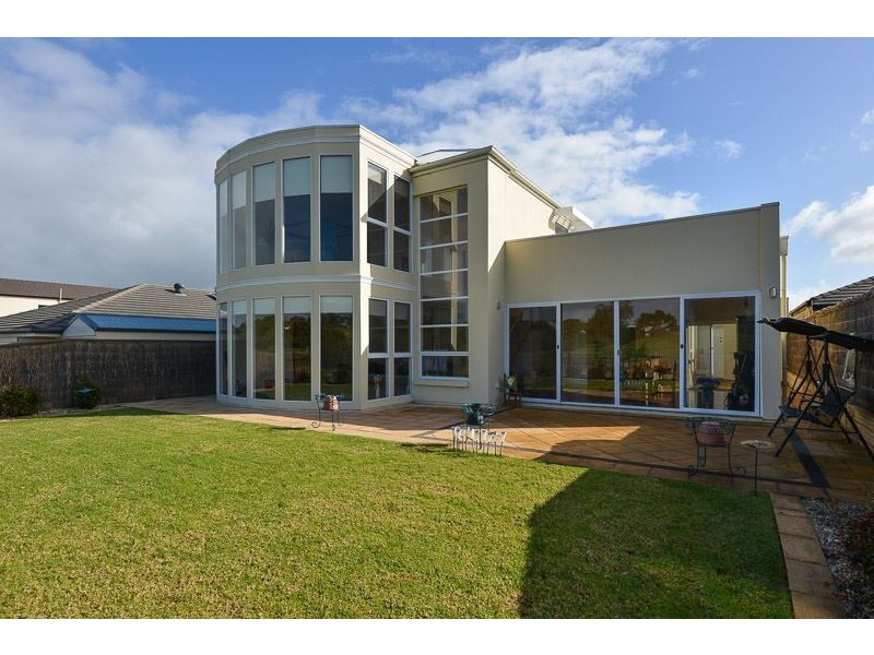 94 Coromandel Drive, Mccracken SA 5211