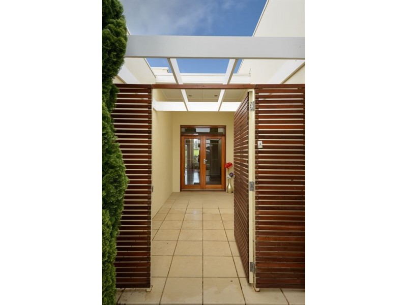 94 Coromandel Drive, Mccracken SA 5211