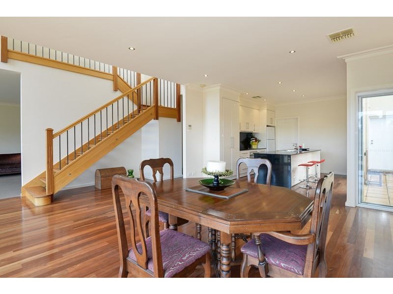 94 Coromandel Drive, Mccracken SA 5211