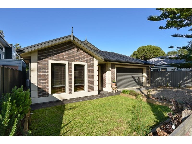 10 Petrel Avenue, Encounter Bay SA 5211