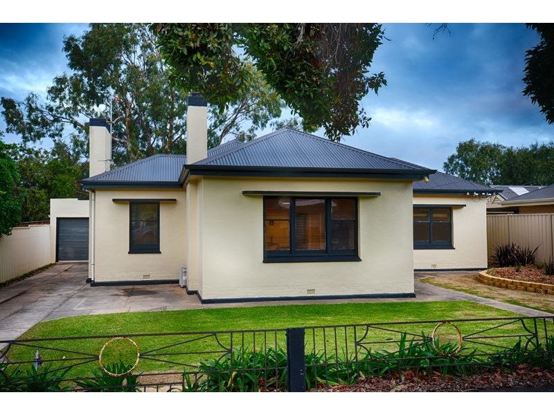 2 Churchill Road, Victor Harbor SA 5211