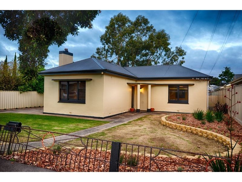 2 Churchill Road, Victor Harbor SA 5211
