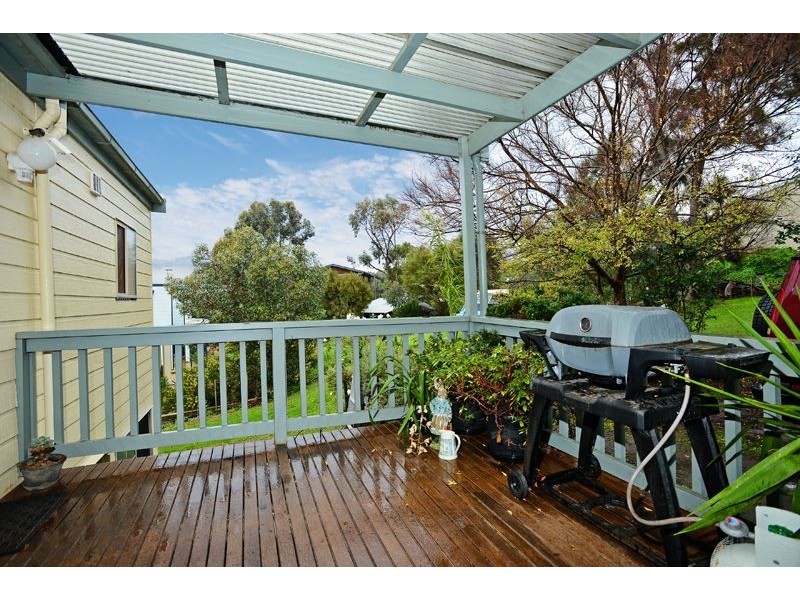27 Nevin Avenue, Encounter Bay SA 5211