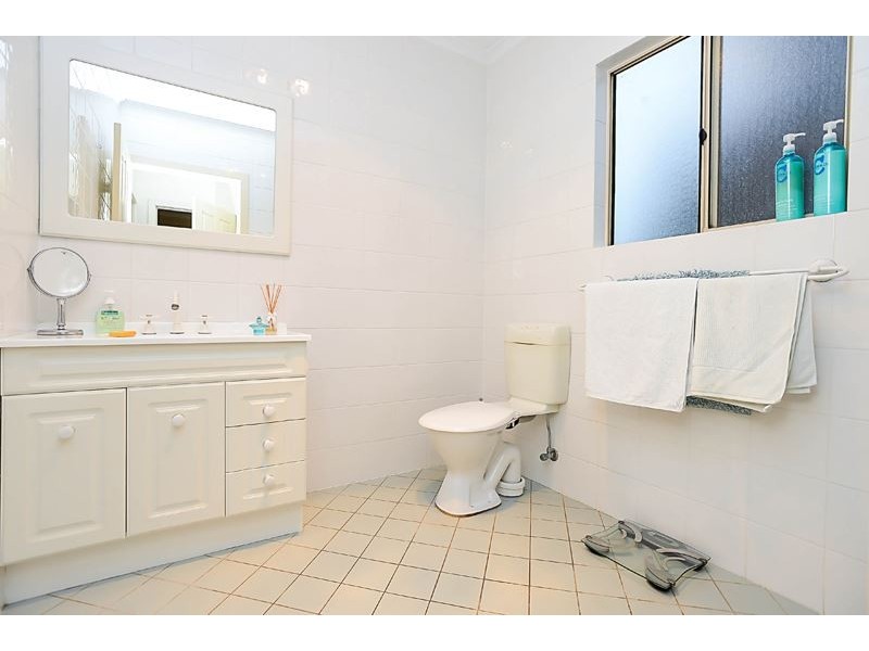27 Nevin Avenue, Encounter Bay SA 5211