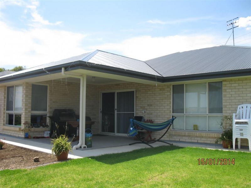 53 Greenhills Road, Victor Harbor SA 5211
