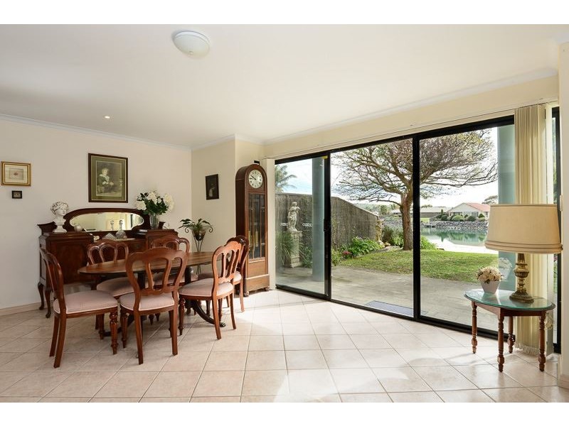 2 Islander Drive, Encounter Bay SA 5211