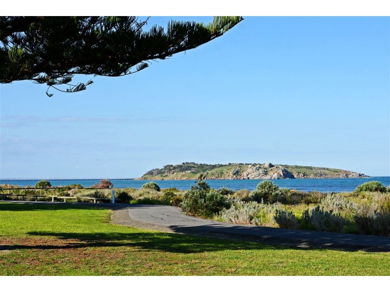 4 Franklin Parade, Victor Harbor SA 5211