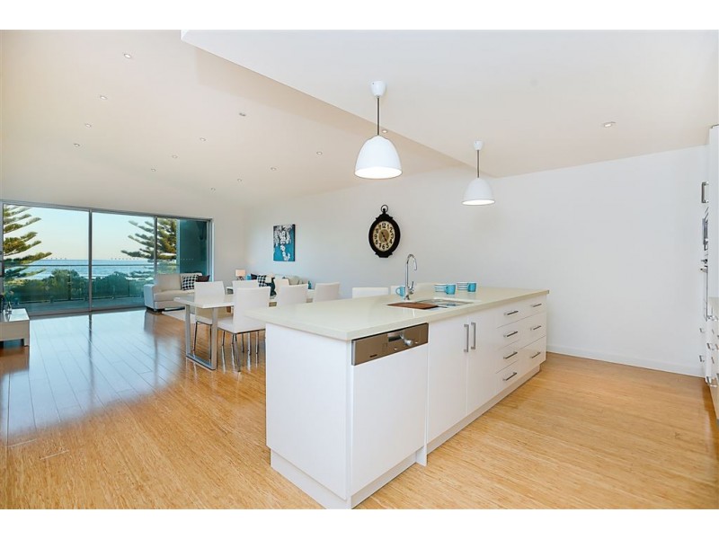 4 Franklin Parade, Victor Harbor SA 5211