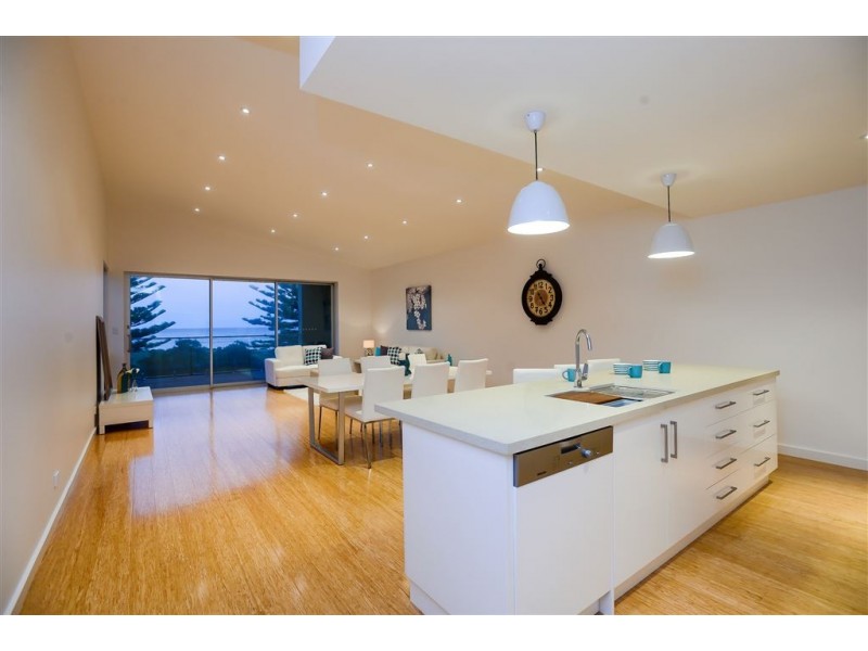 4 Franklin Parade, Victor Harbor SA 5211