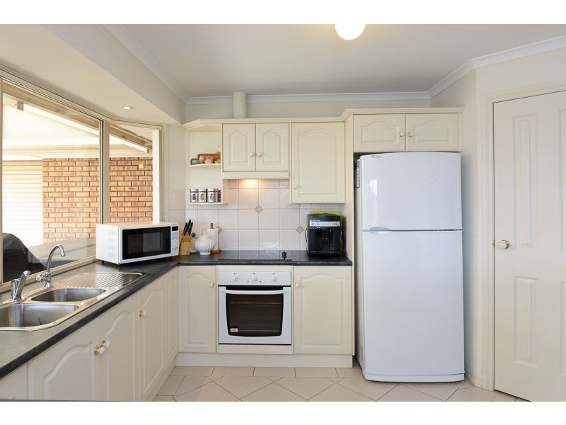 37 Agnes Gillespie Drive, Hayborough SA 5211