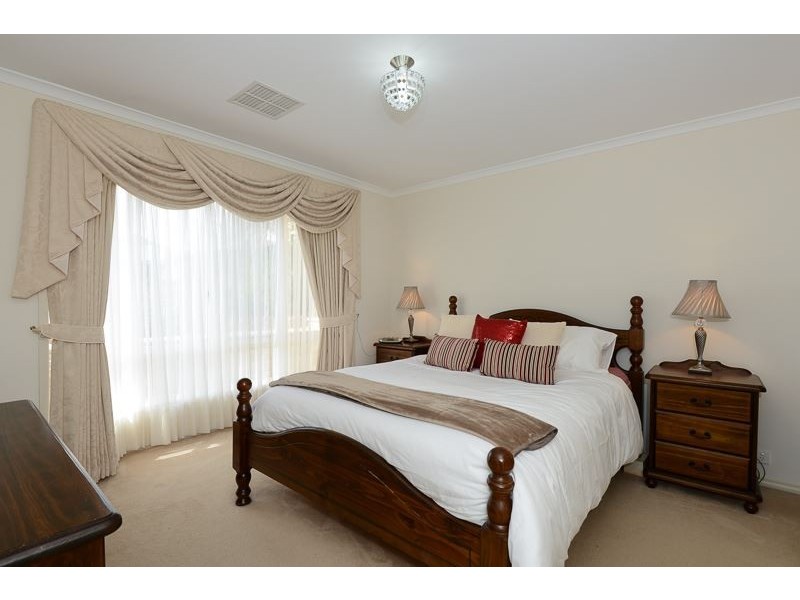37 Agnes Gillespie Drive, Hayborough SA 5211