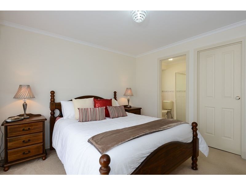 37 Agnes Gillespie Drive, Hayborough SA 5211