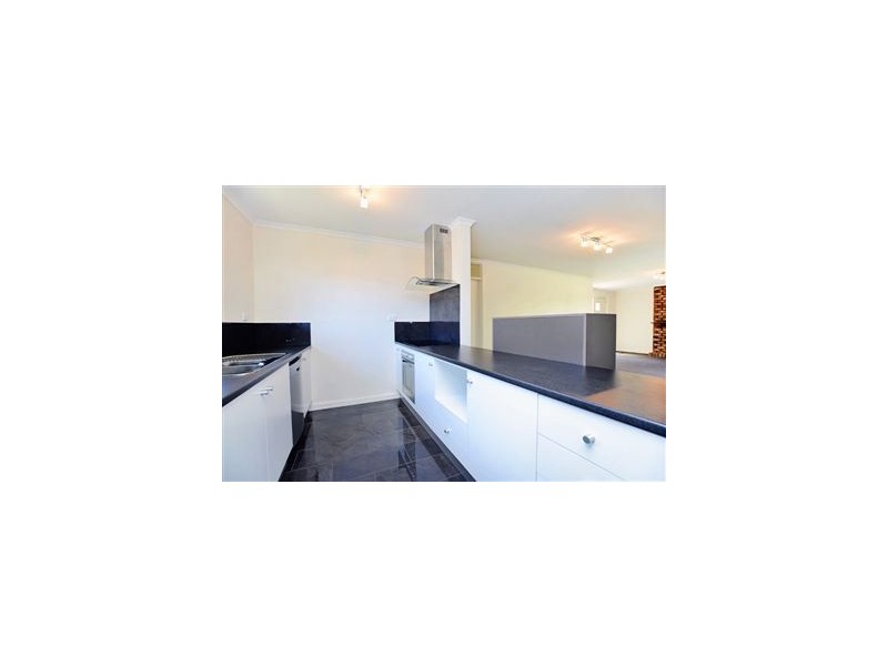 14 Beach Road, Goolwa Beach SA 5214